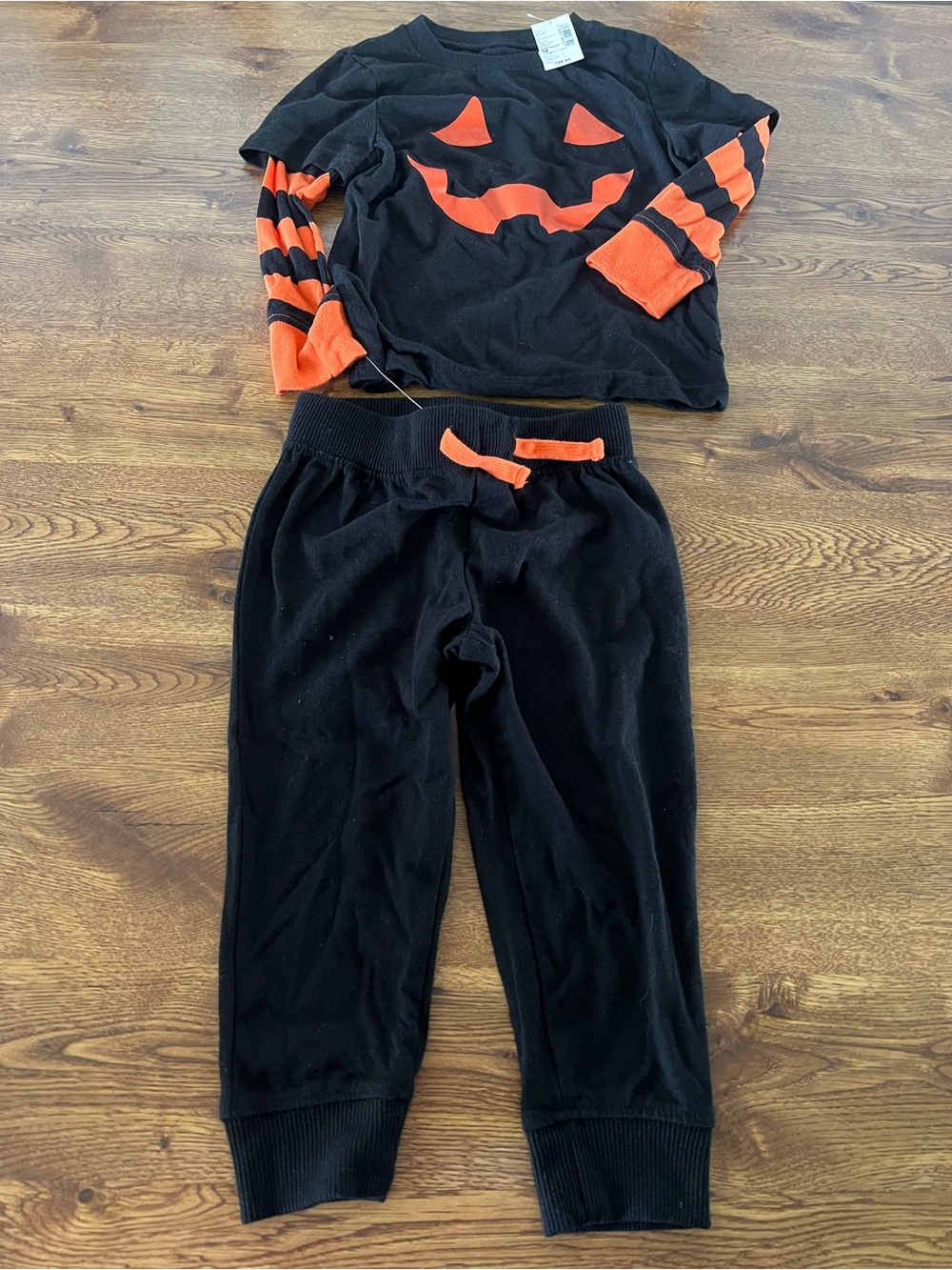 NWT toddler Halloween 2 piece outfit